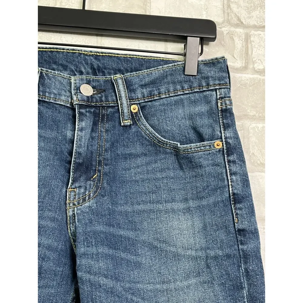 Levi’s 511 Medium Wash Straight Leg Jeans